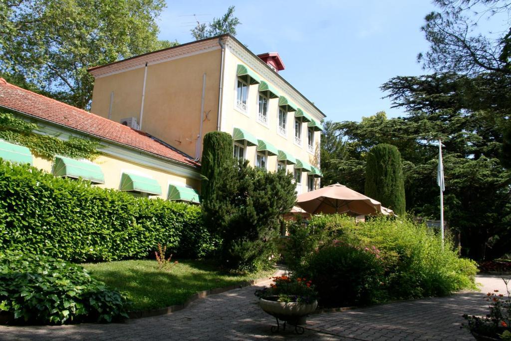 Le Cedre De Soyons Hotel Kültér fotó